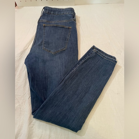 Gap Denim Curvy Legging Denim Jean - Picture 1 of 3